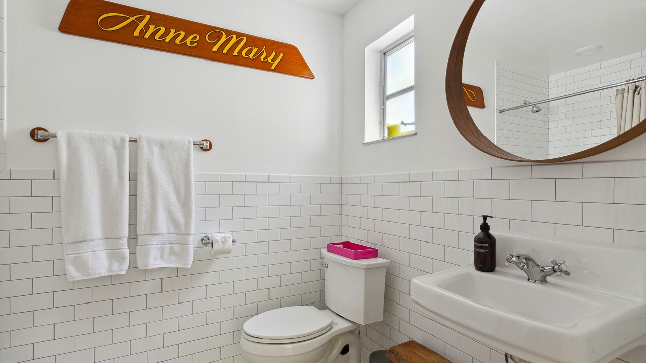 Photo of Bathroom in Coconut Grove