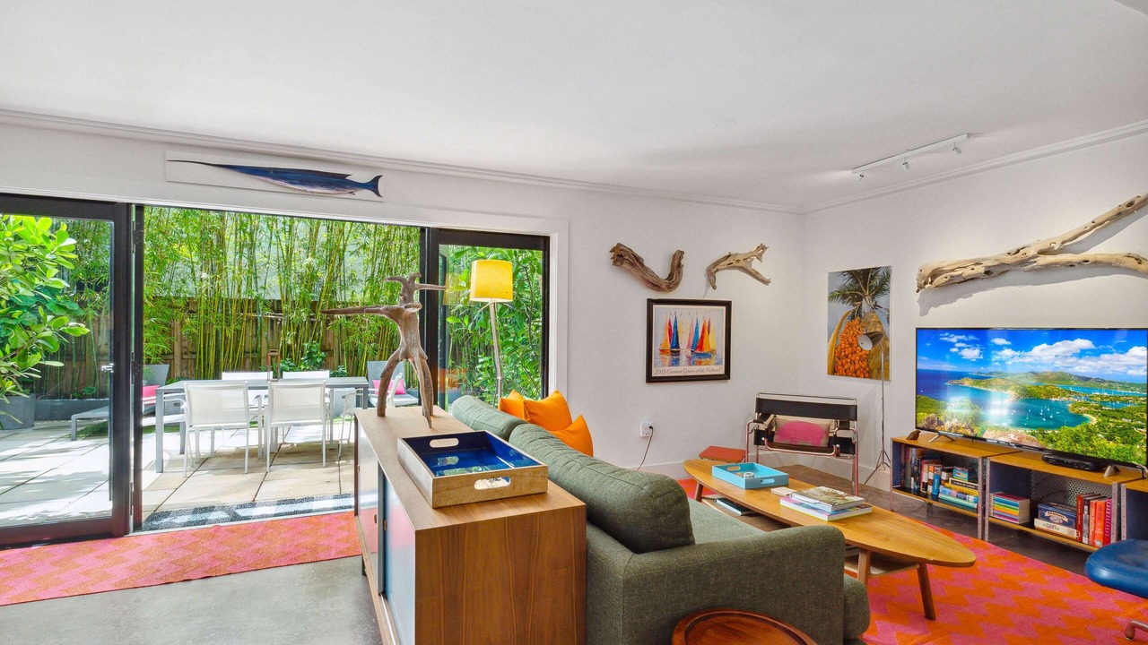 Photo of Livingroom in Coconut Grove