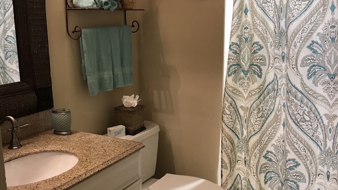 Photo of Bathroom in Central Beach