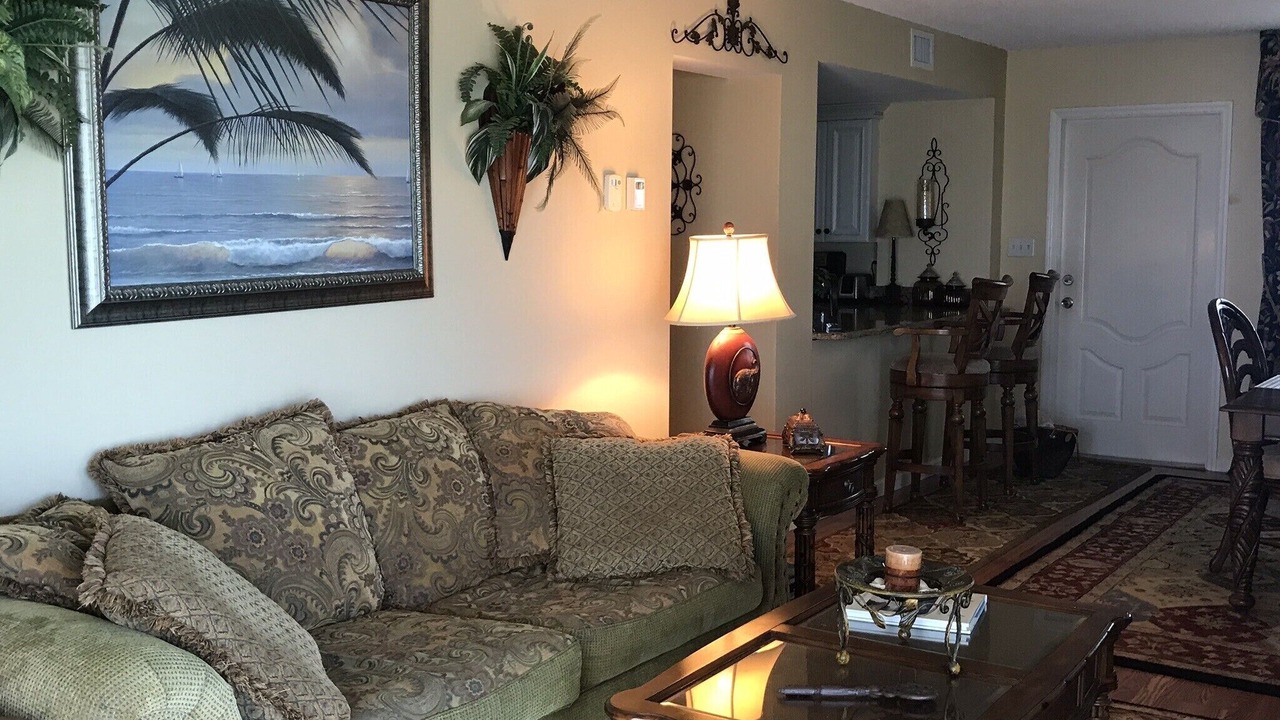Photo of Livingroom in Central Beach