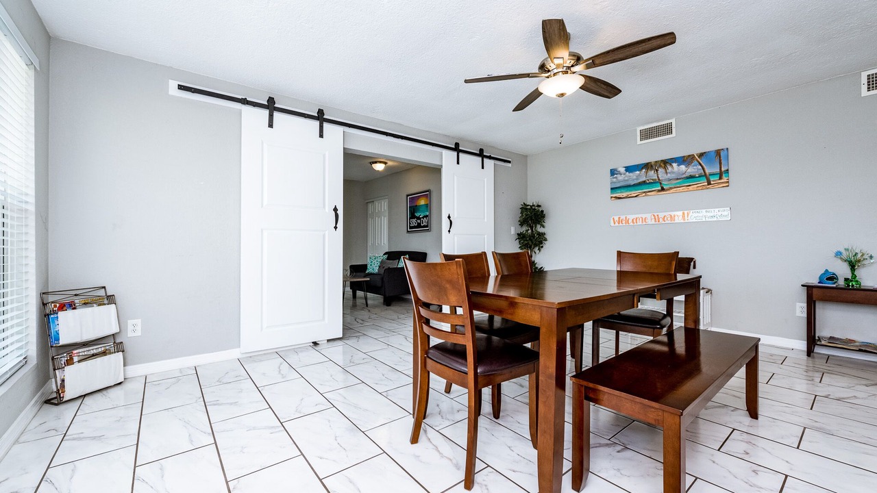 Photo of Bedroom in Venetian Way South