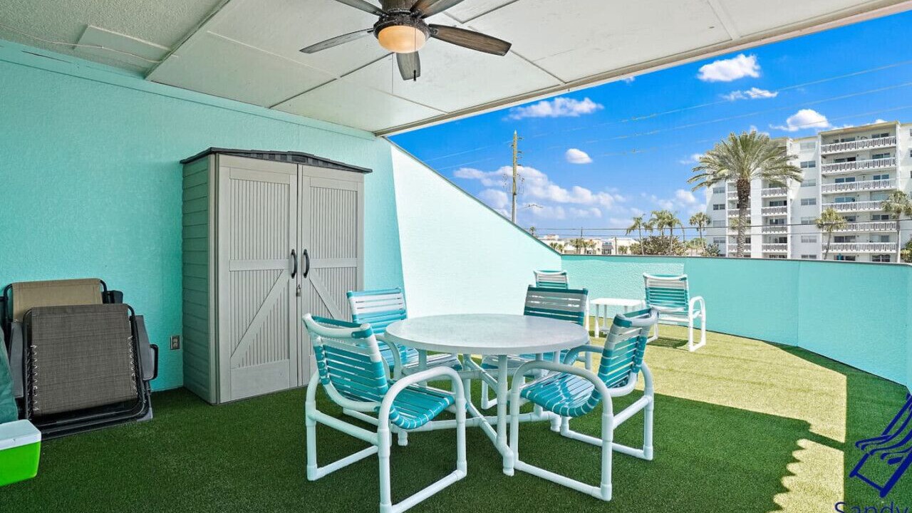 Photo of Patio Balcony in North Redington Beach