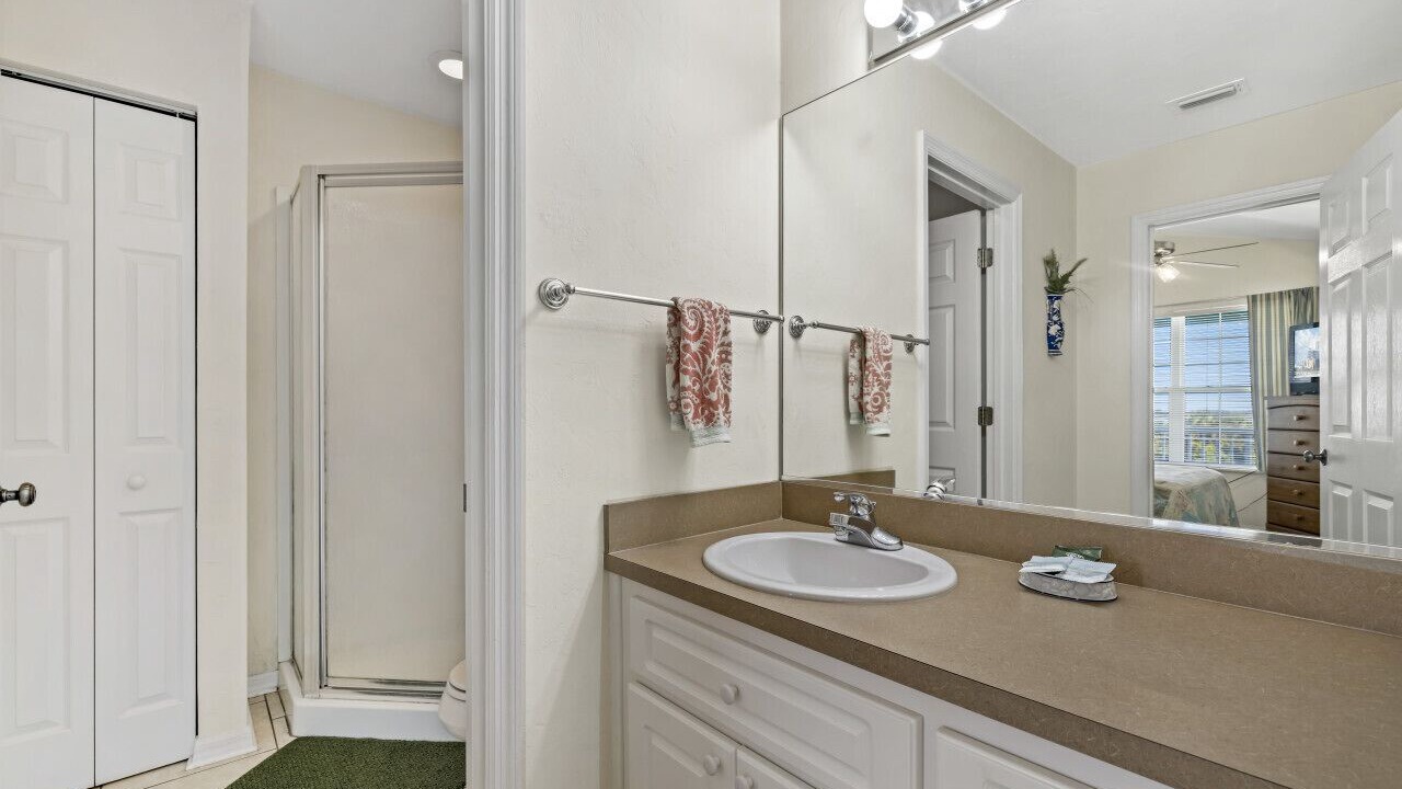 Photo of Bathroom in Cedar Key