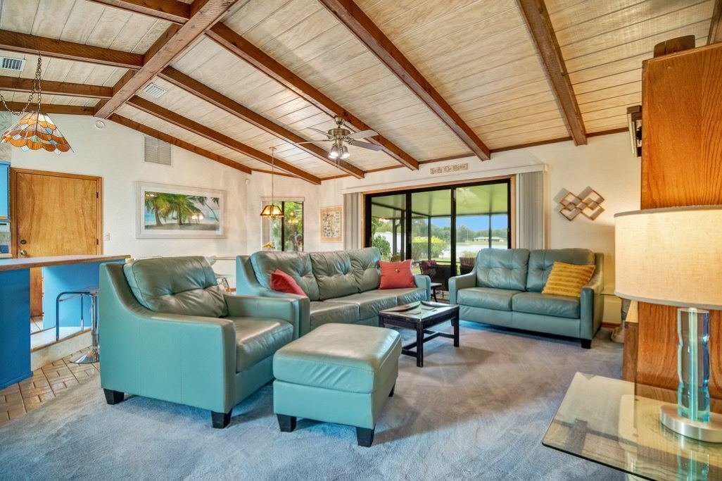 Photo of Livingroom in DeLand