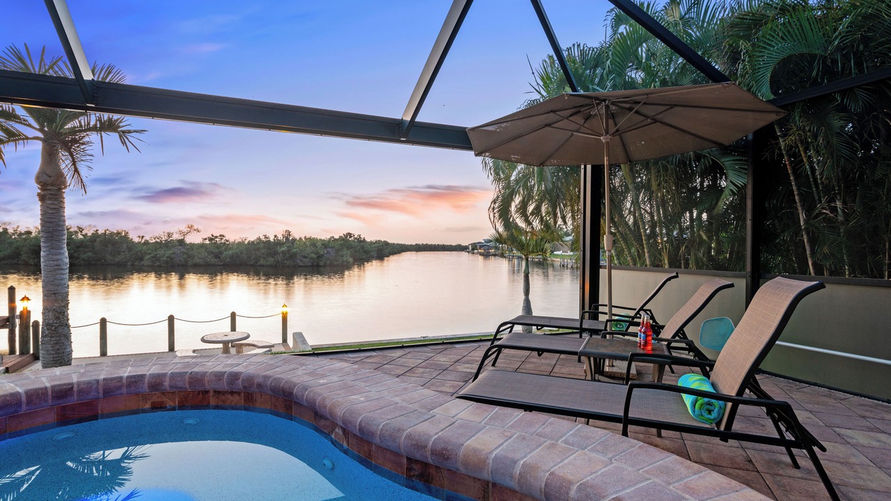 Photo of Outdoor in Pelican