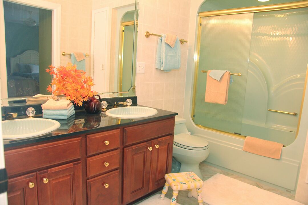 Photo of Bathroom in Seneca