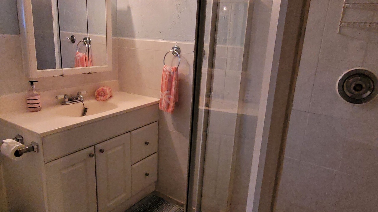 Photo of Bathroom in Parker Ridge