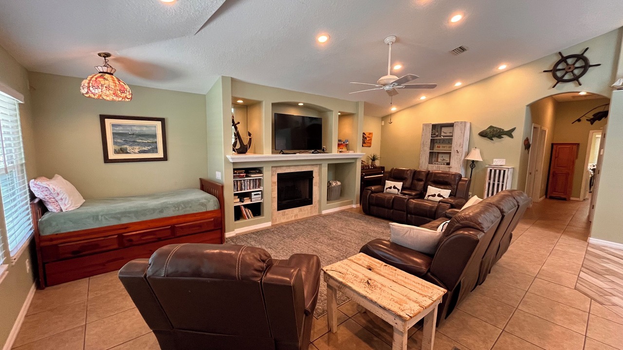 Photo of Bedroom in Homosassa