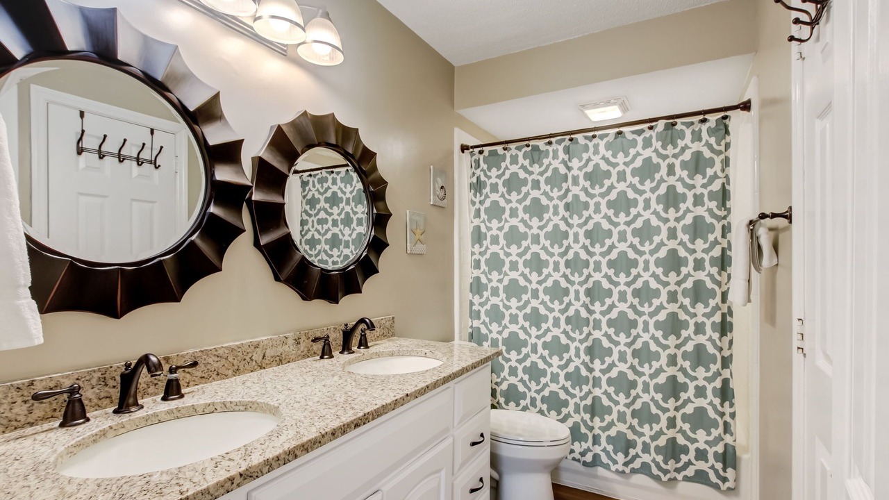 Photo of Bathroom in Fernandina Beach