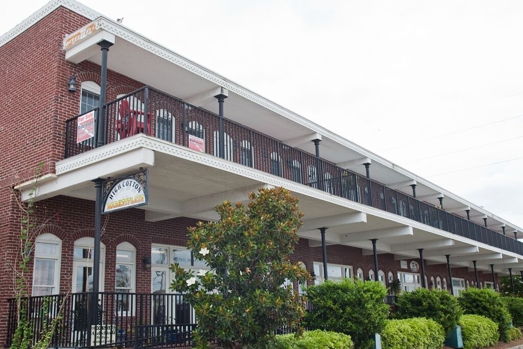 Photo of Others in Historic Downtown Apalachicola