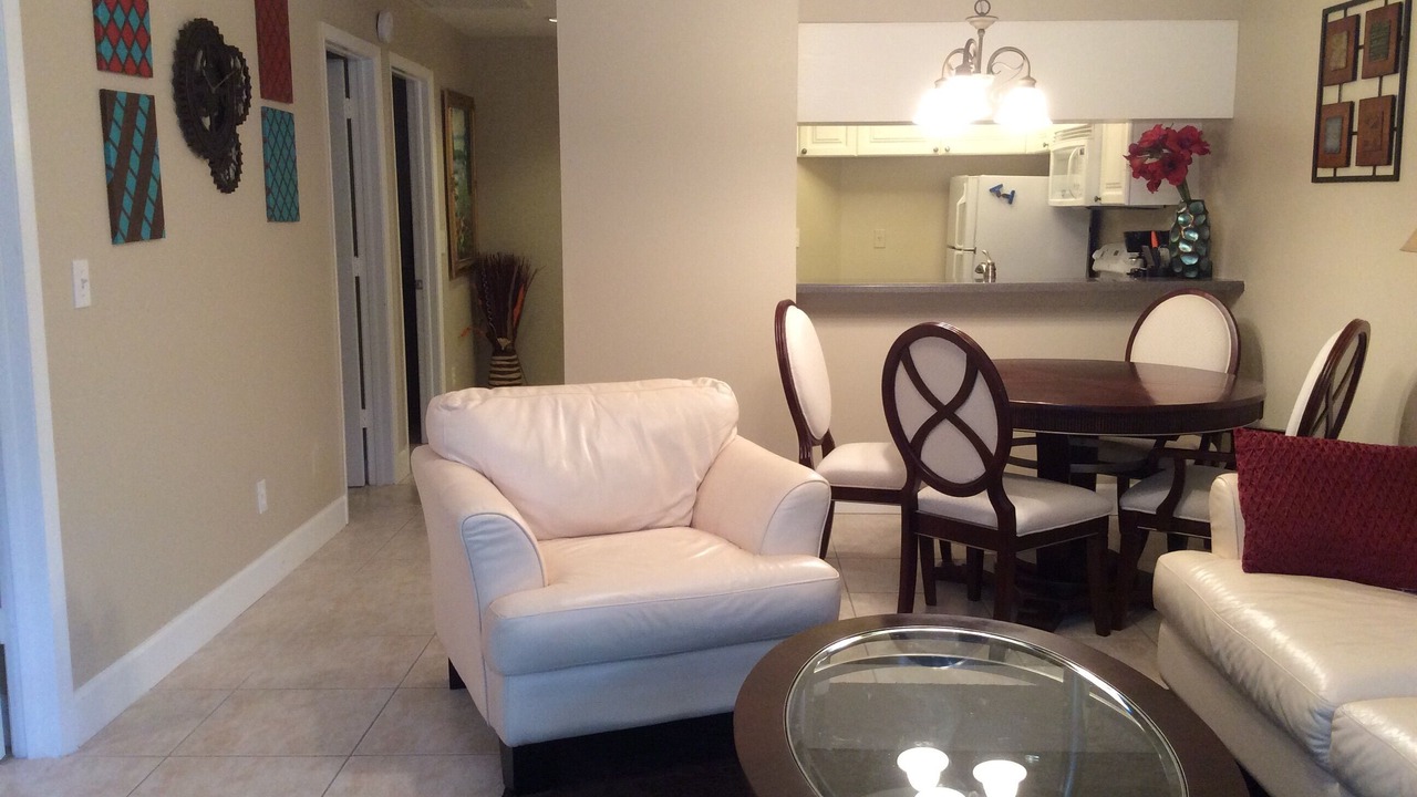 Photo of Livingroom in Central Naples
