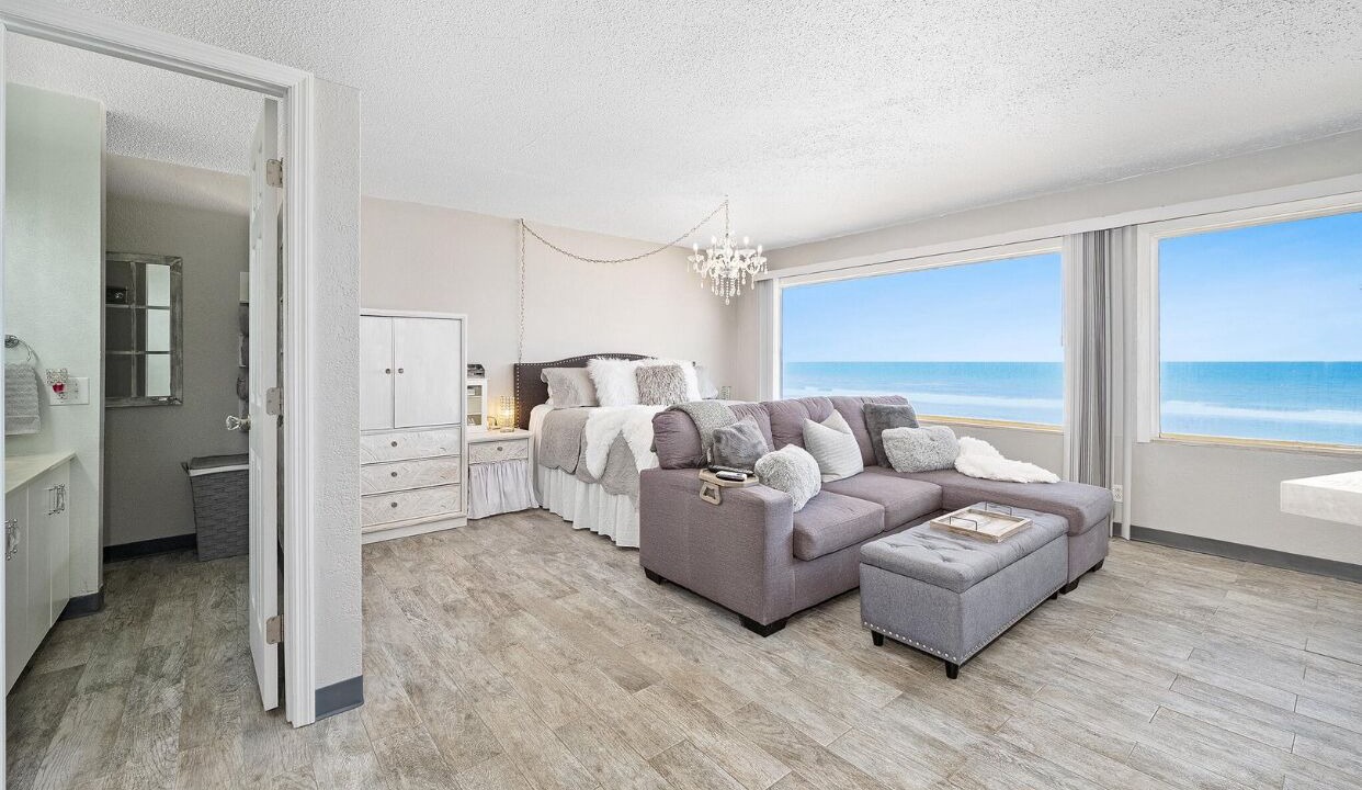 Photo of Bedroom in Lenox Park