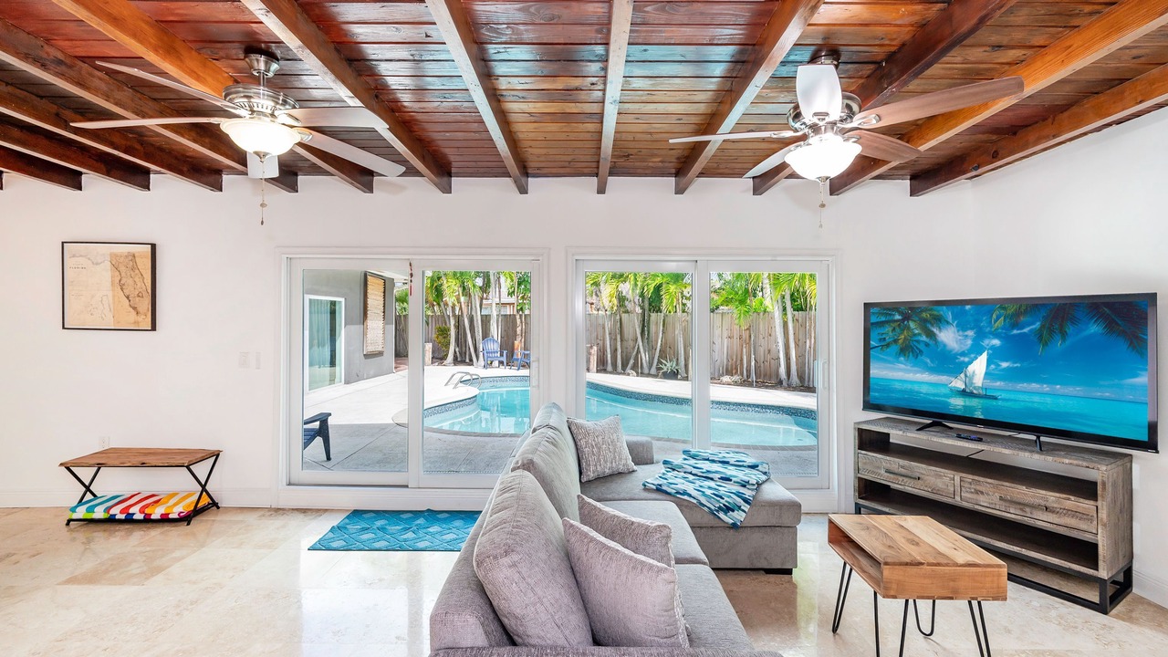Photo of Livingroom in Miami Springs
