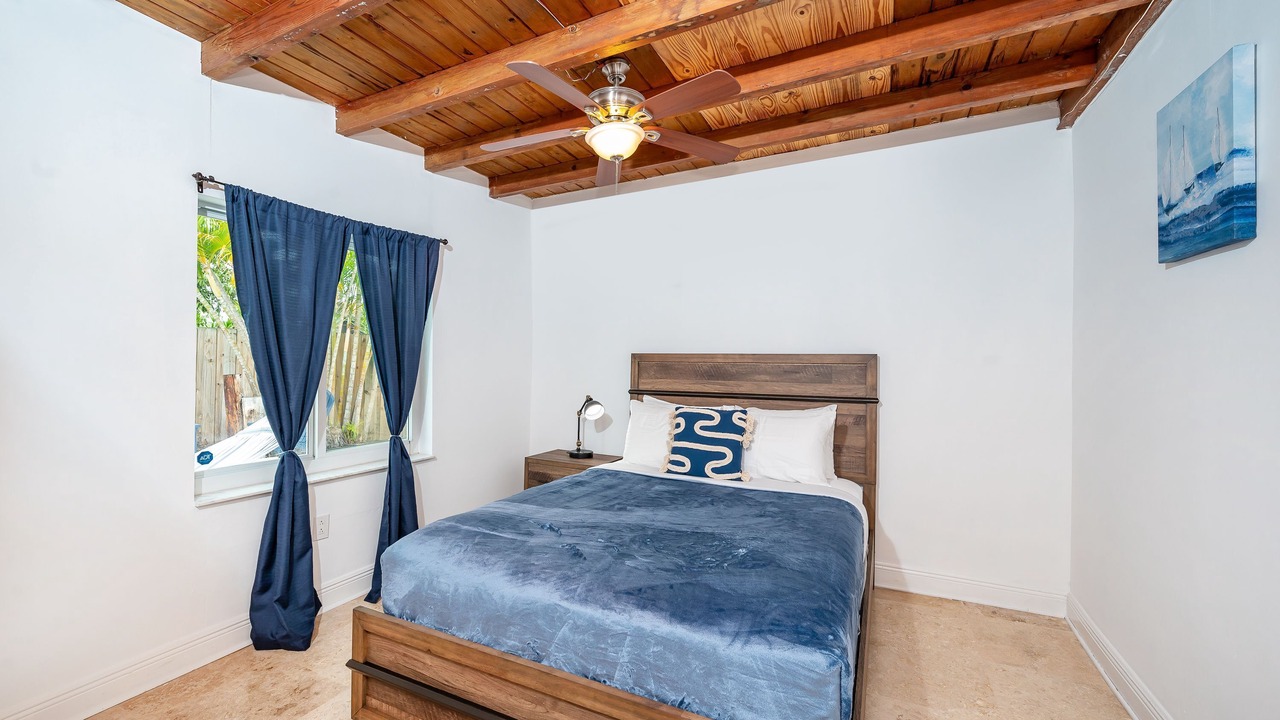 Photo of Bedroom in Miami Springs