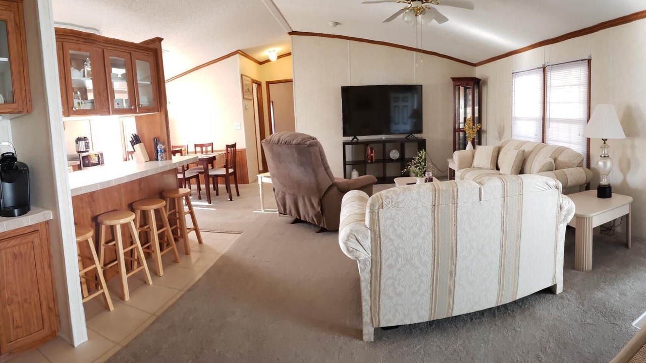 Photo of Livingroom in Buckhead Ridge