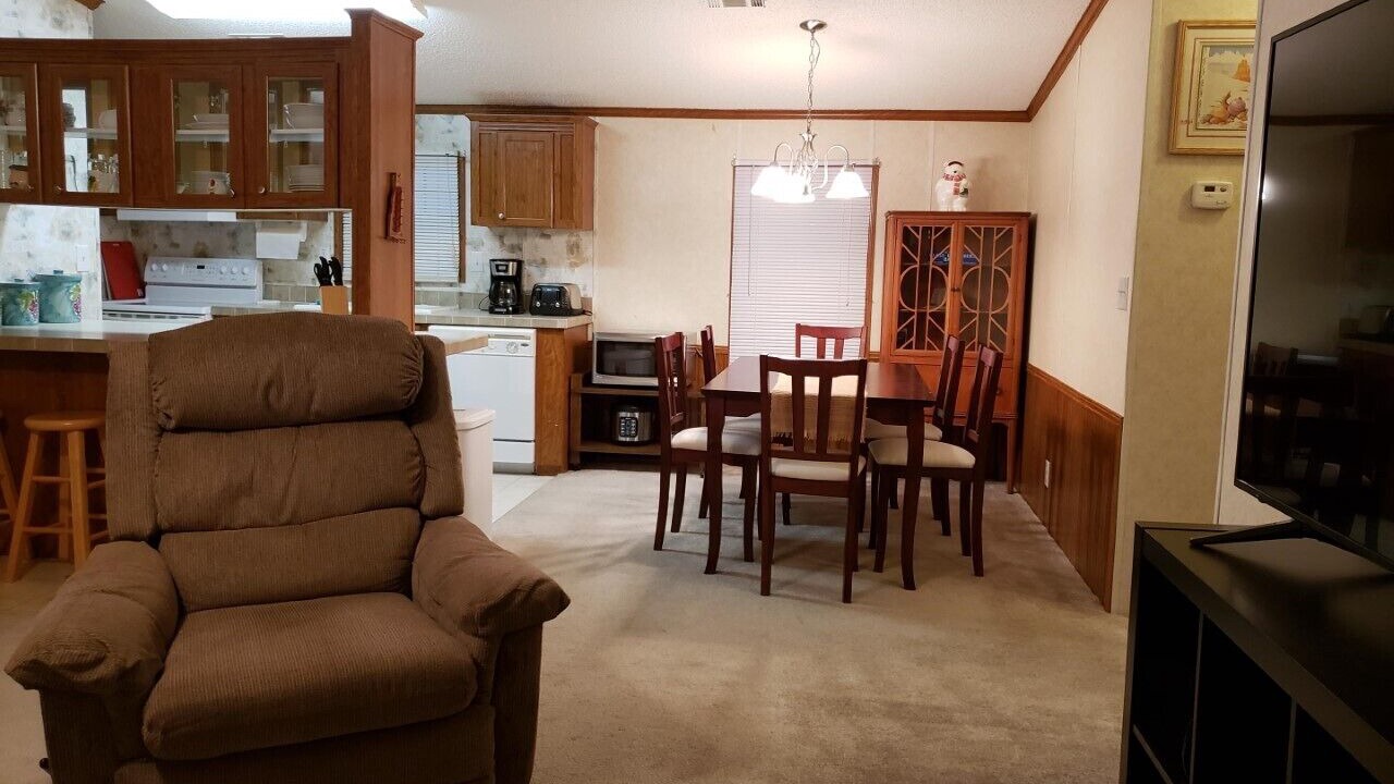 Photo of Livingroom in Buckhead Ridge