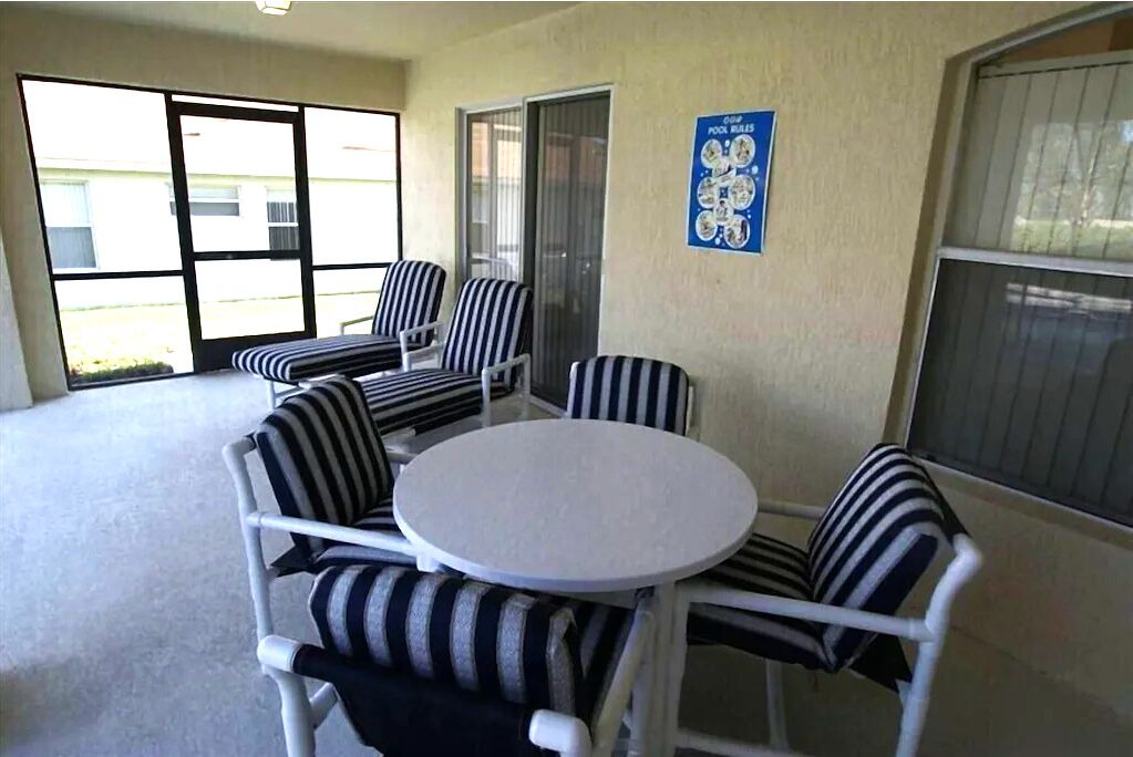 Photo of Outdoor in Orange Tree