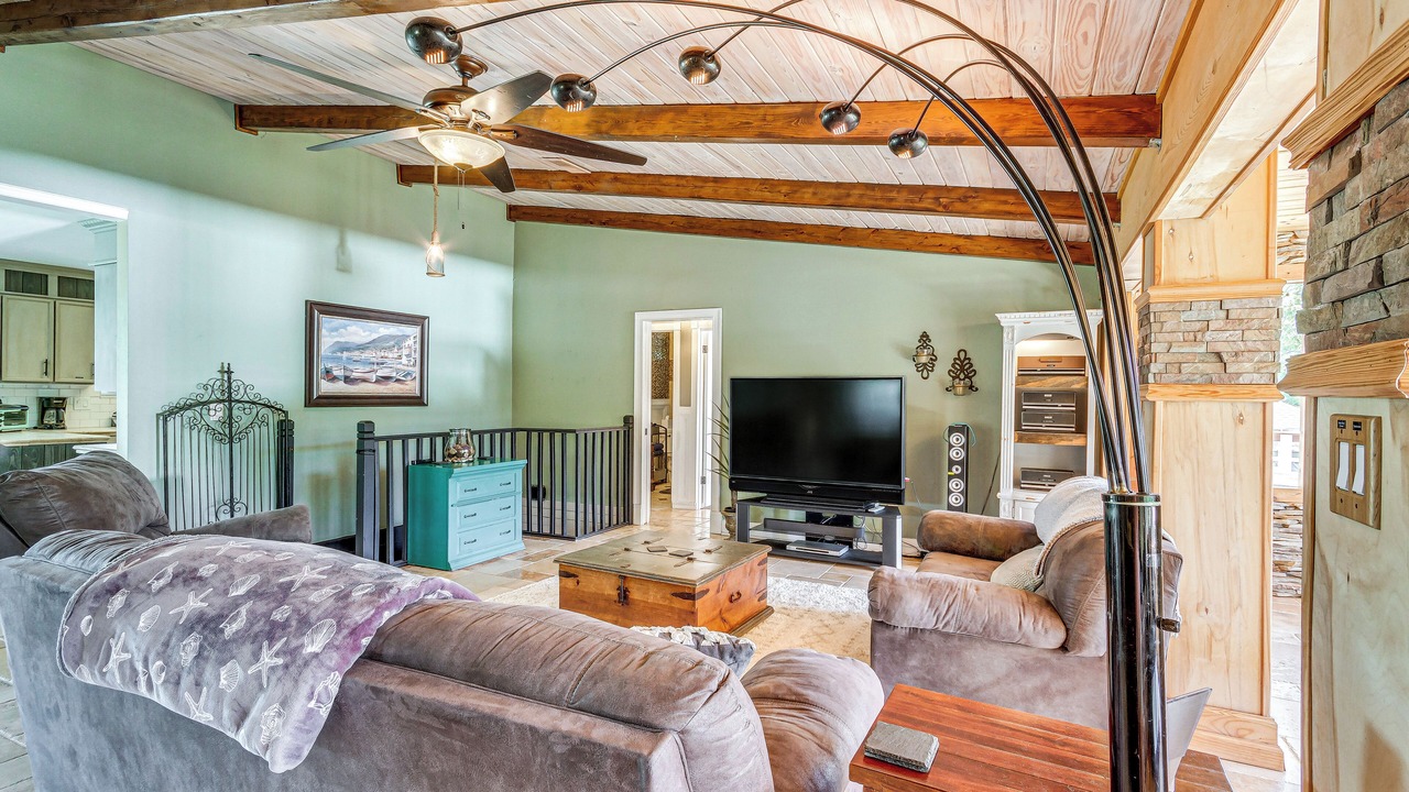 Photo of Livingroom in Florida Panhandle