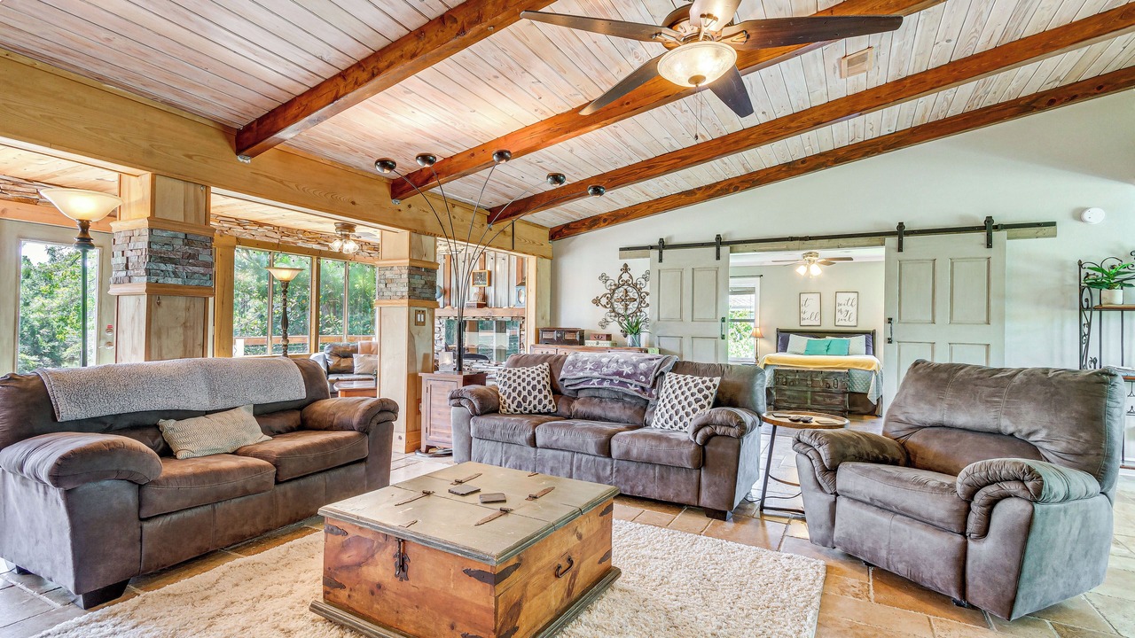Photo of Livingroom in Florida Panhandle