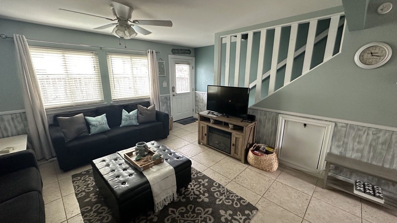 Photo of Livingroom in Sugar Beach