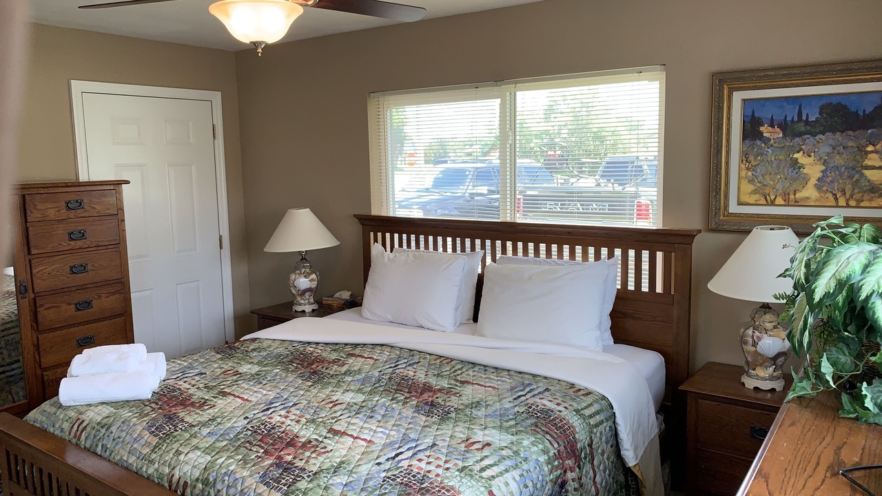 Photo of Bedroom in Yacht Club