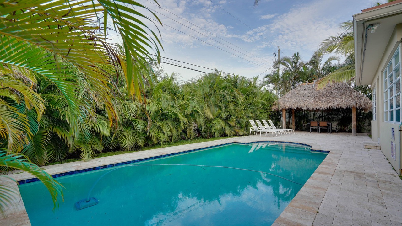 Photo of Outdoor in Santa Barbara Estates