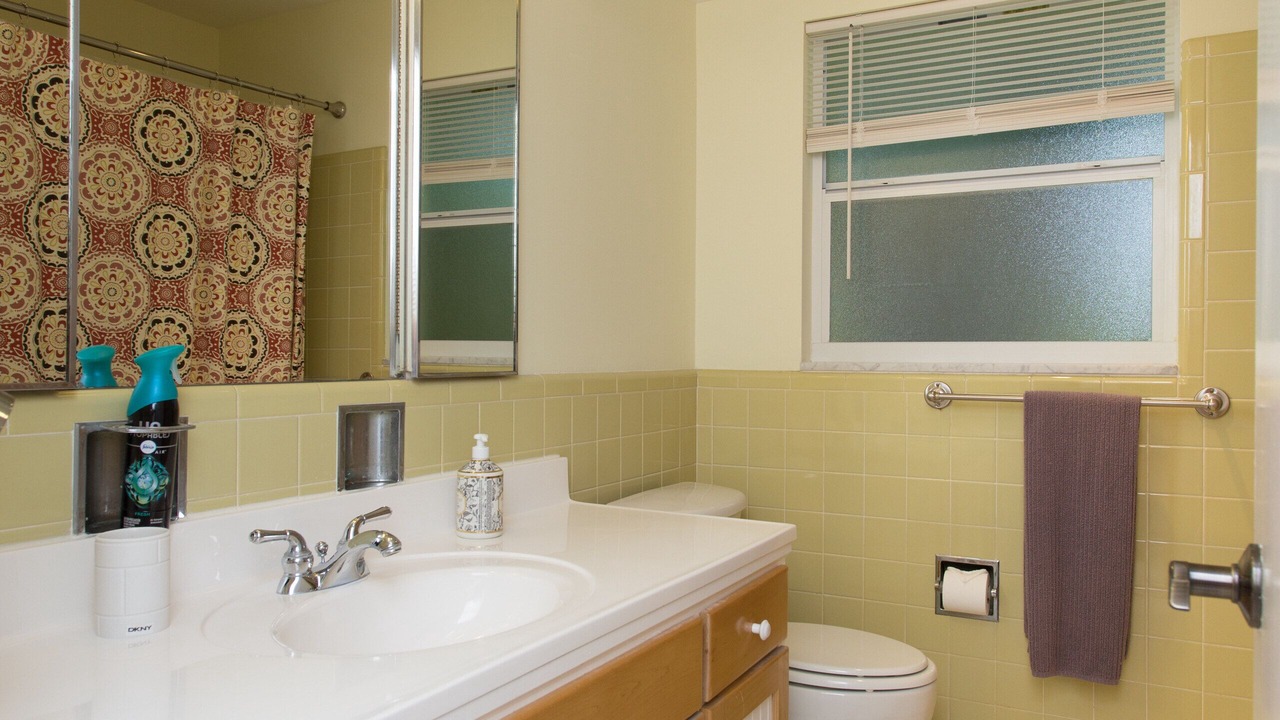 Photo of Bathroom in Yacht Club
