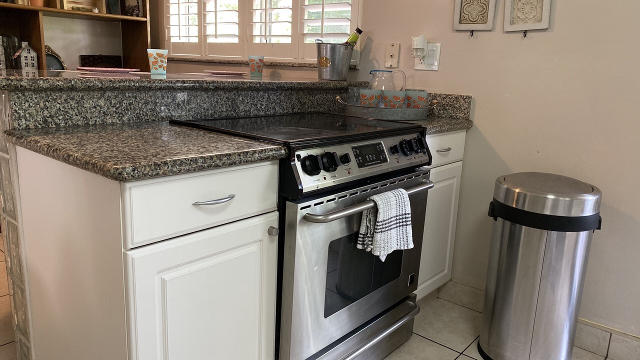 Photo of Kitchen in Hollywood Lakes