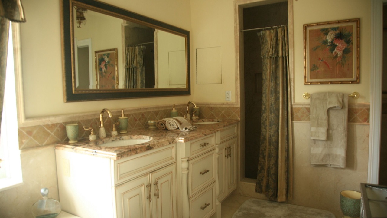 Photo of Bathroom in Orchid Island