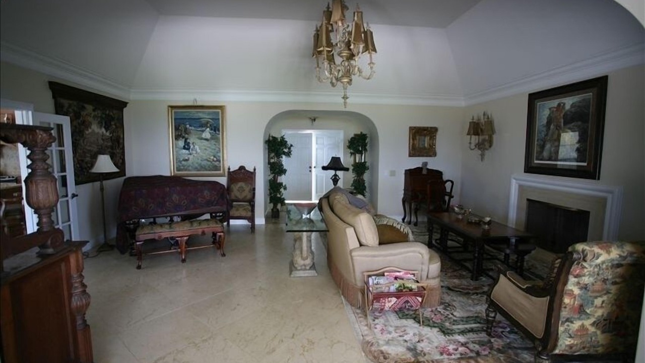 Photo of Bedroom in Orchid Island