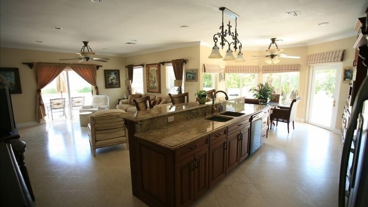 Photo of Bedroom in Orchid Island