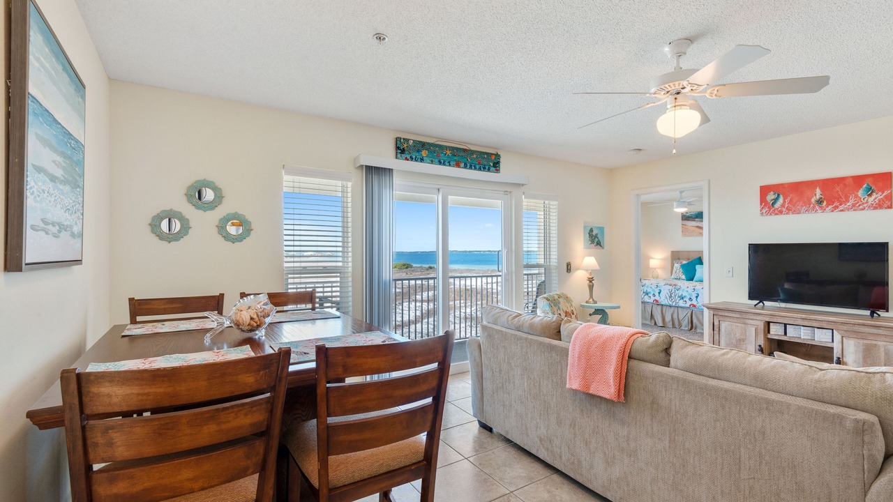 Photo of Livingroom in Navarre Beach