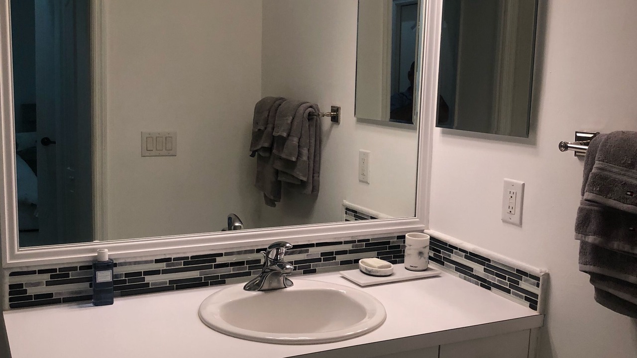 Photo of Bathroom in Stoneybrook