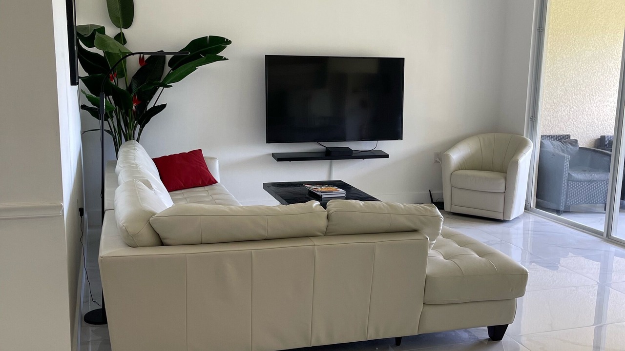 Photo of Livingroom in Stoneybrook