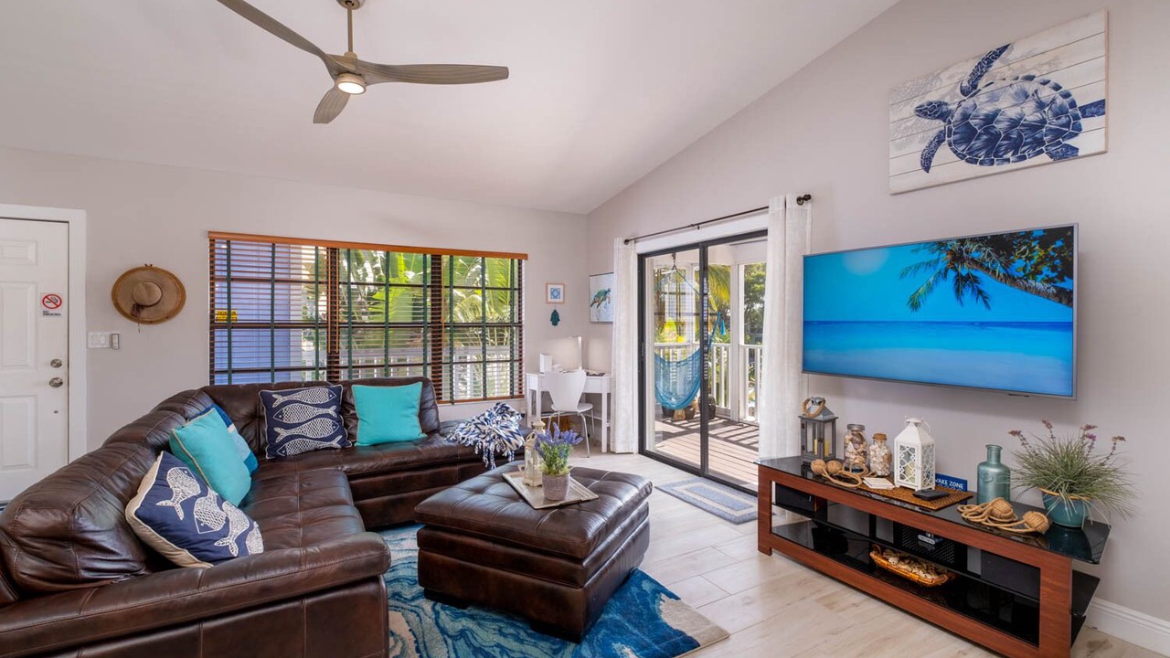 Photo of Livingroom in Indian Waterways