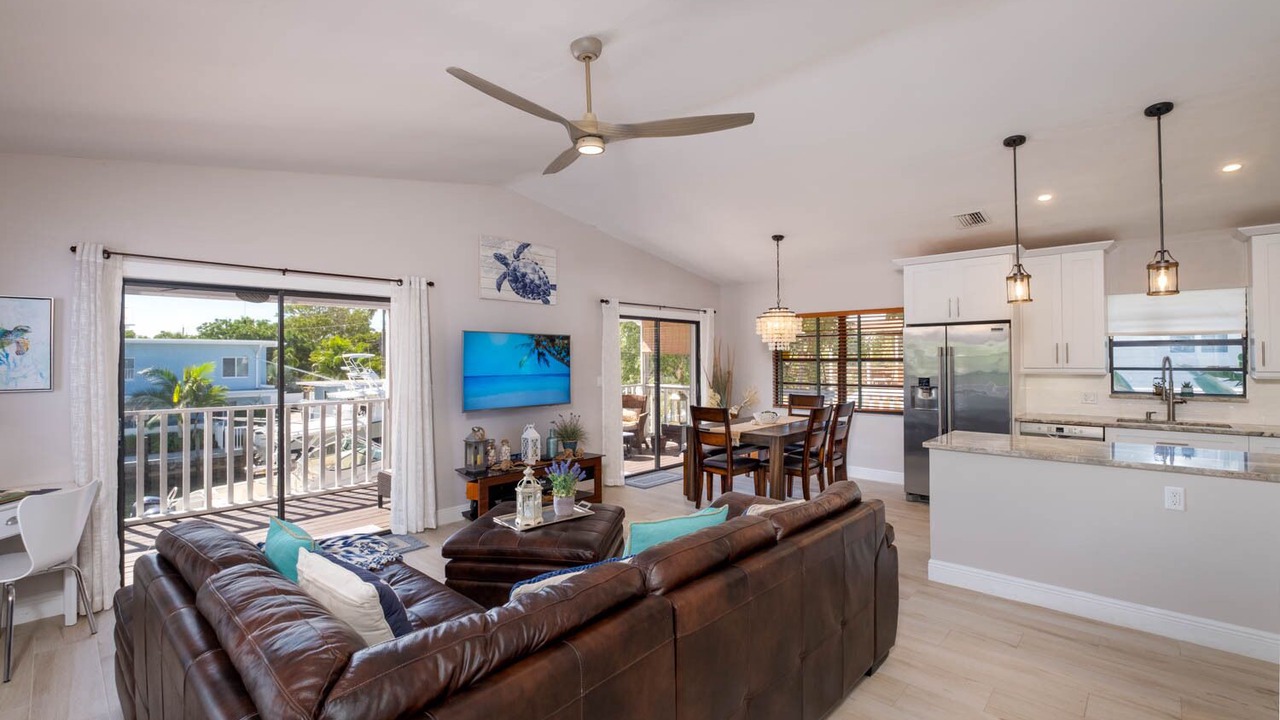 Photo of Livingroom in Indian Waterways