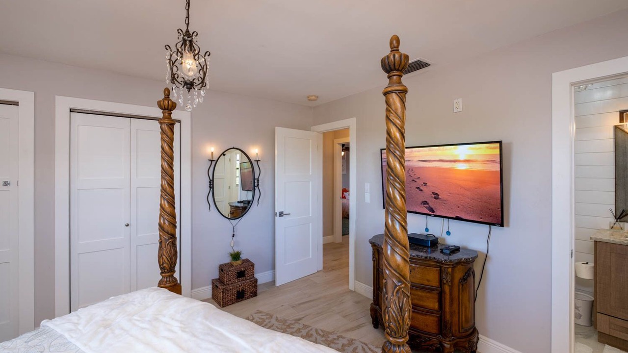 Photo of Bedroom in Indian Waterways