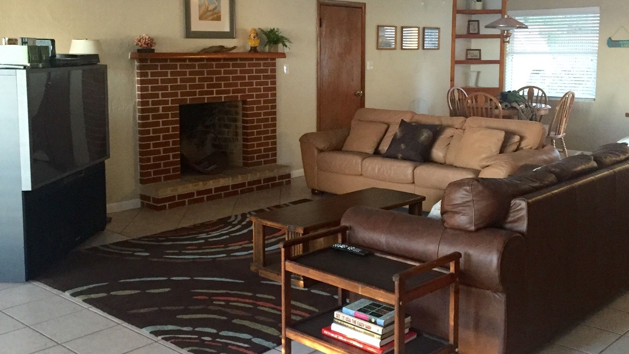 Photo of Livingroom in Melrose