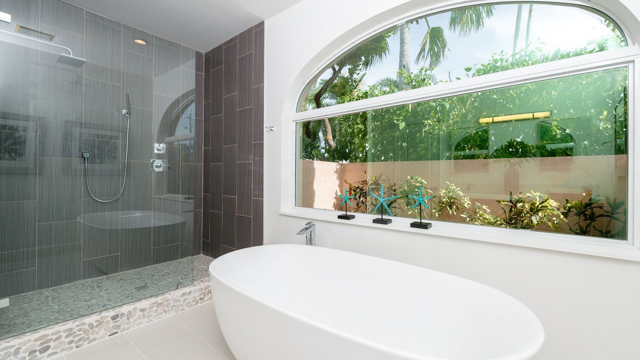 Photo of Bathroom in Coury