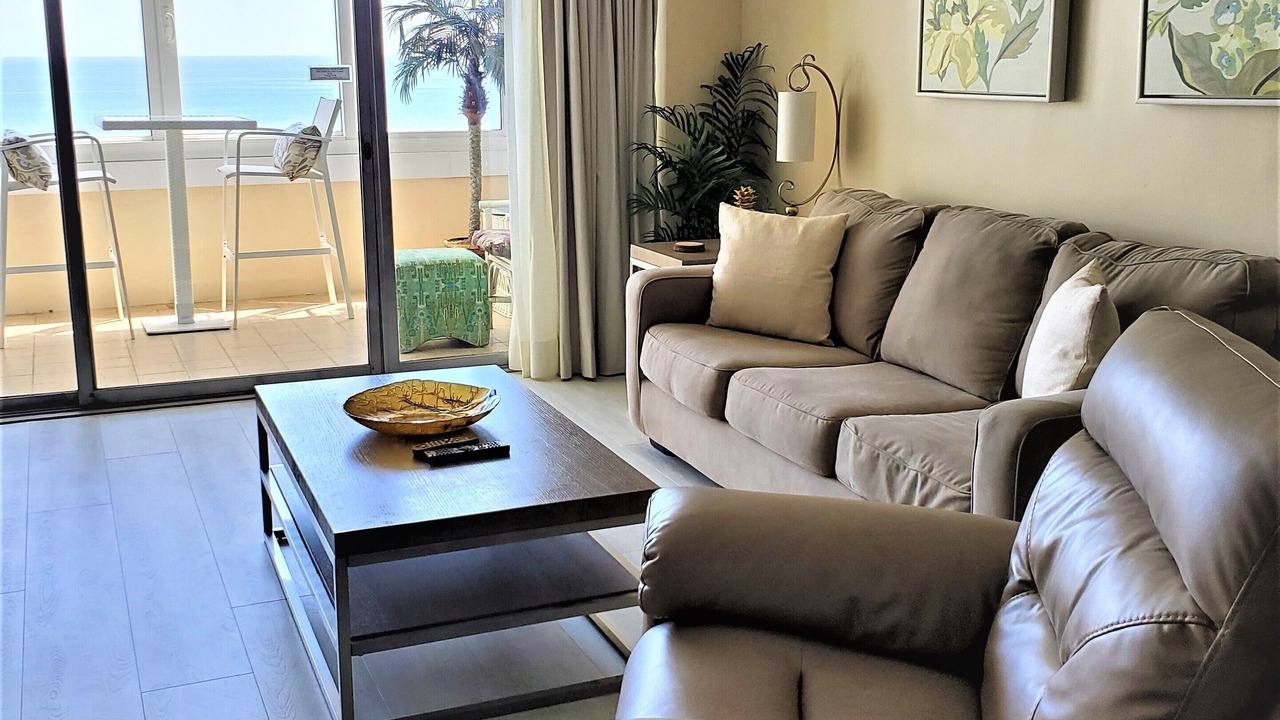 Photo of Livingroom in Galt Mile