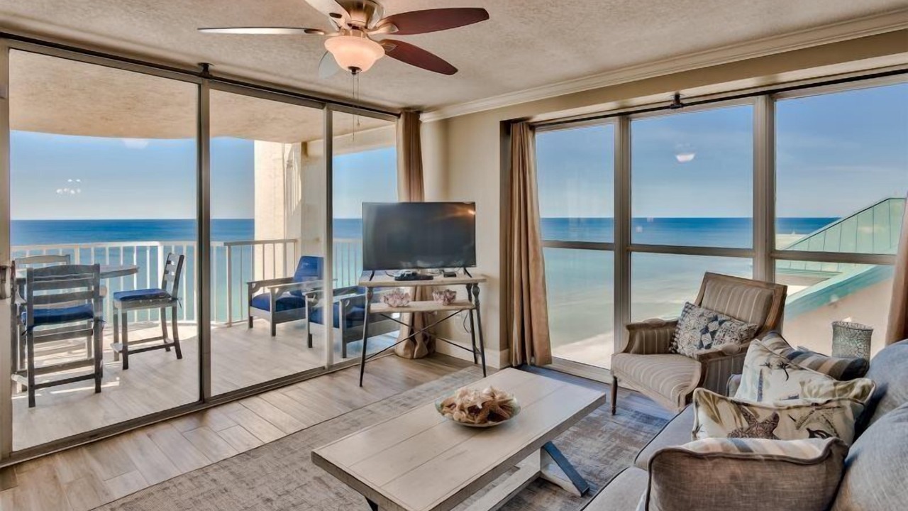 Photo of Livingroom in Miramar Beach