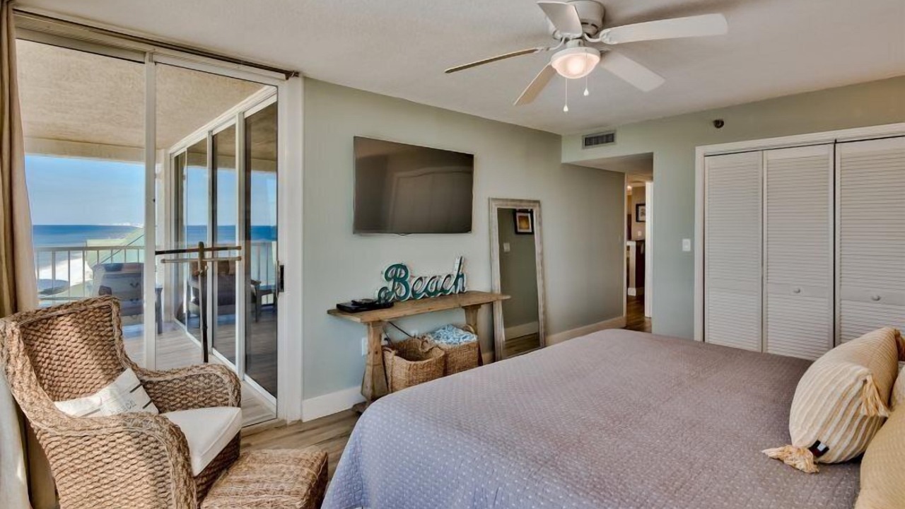 Photo of Bedroom in Miramar Beach
