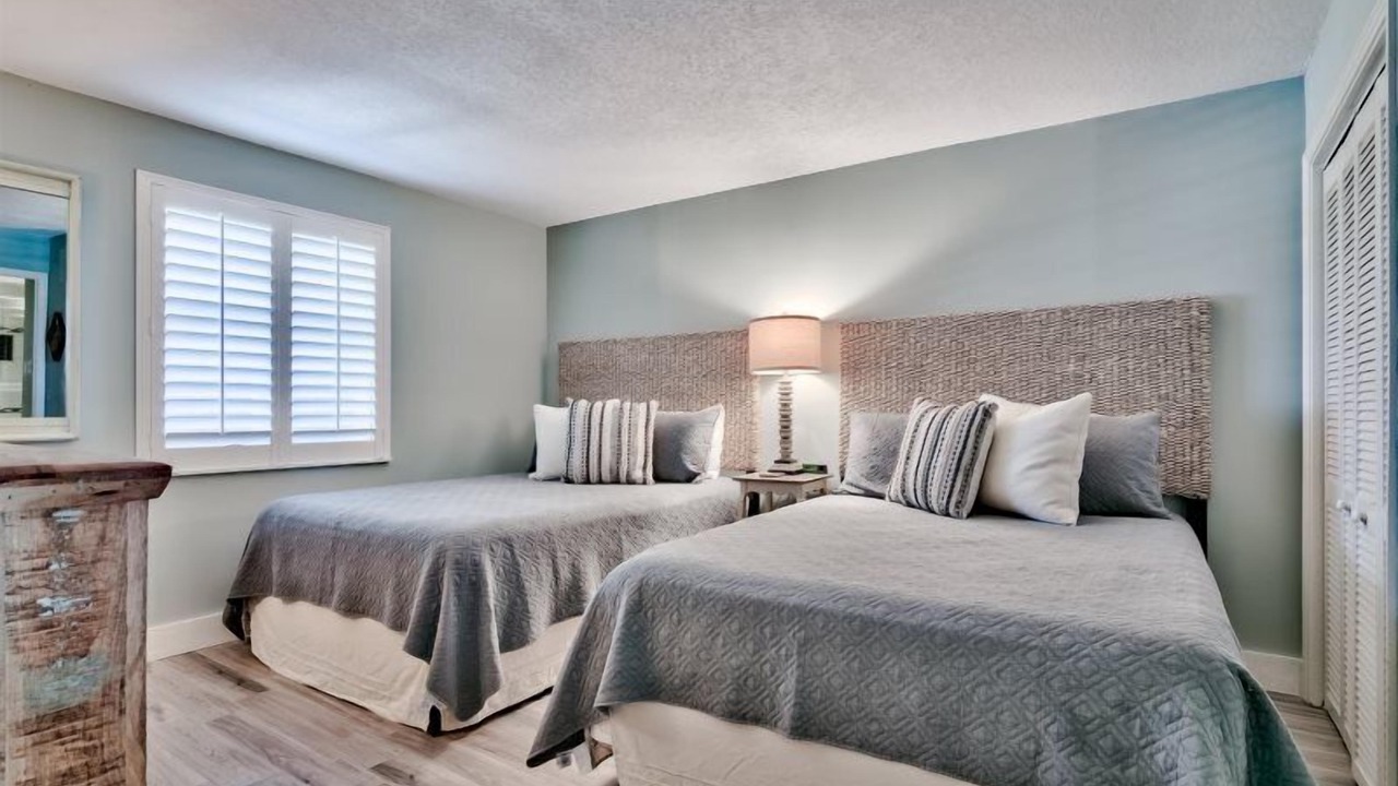 Photo of Bedroom in Miramar Beach