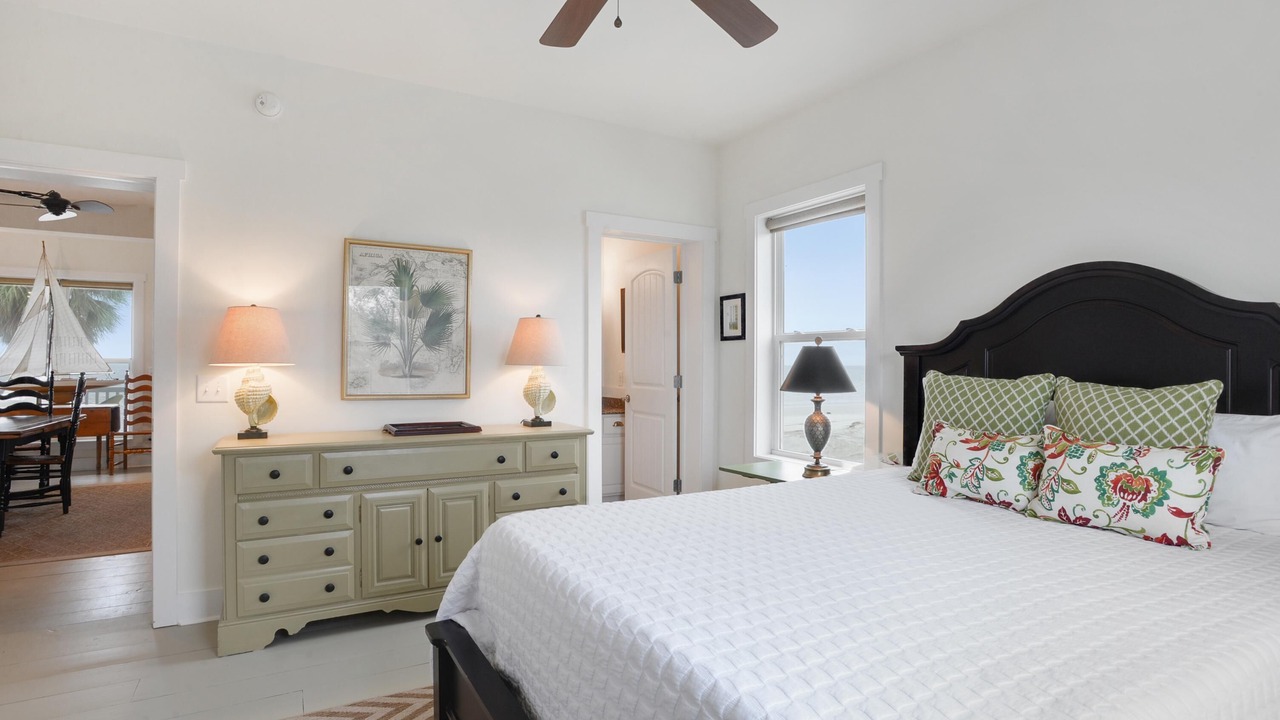 Photo of Bedroom in Beachwalk