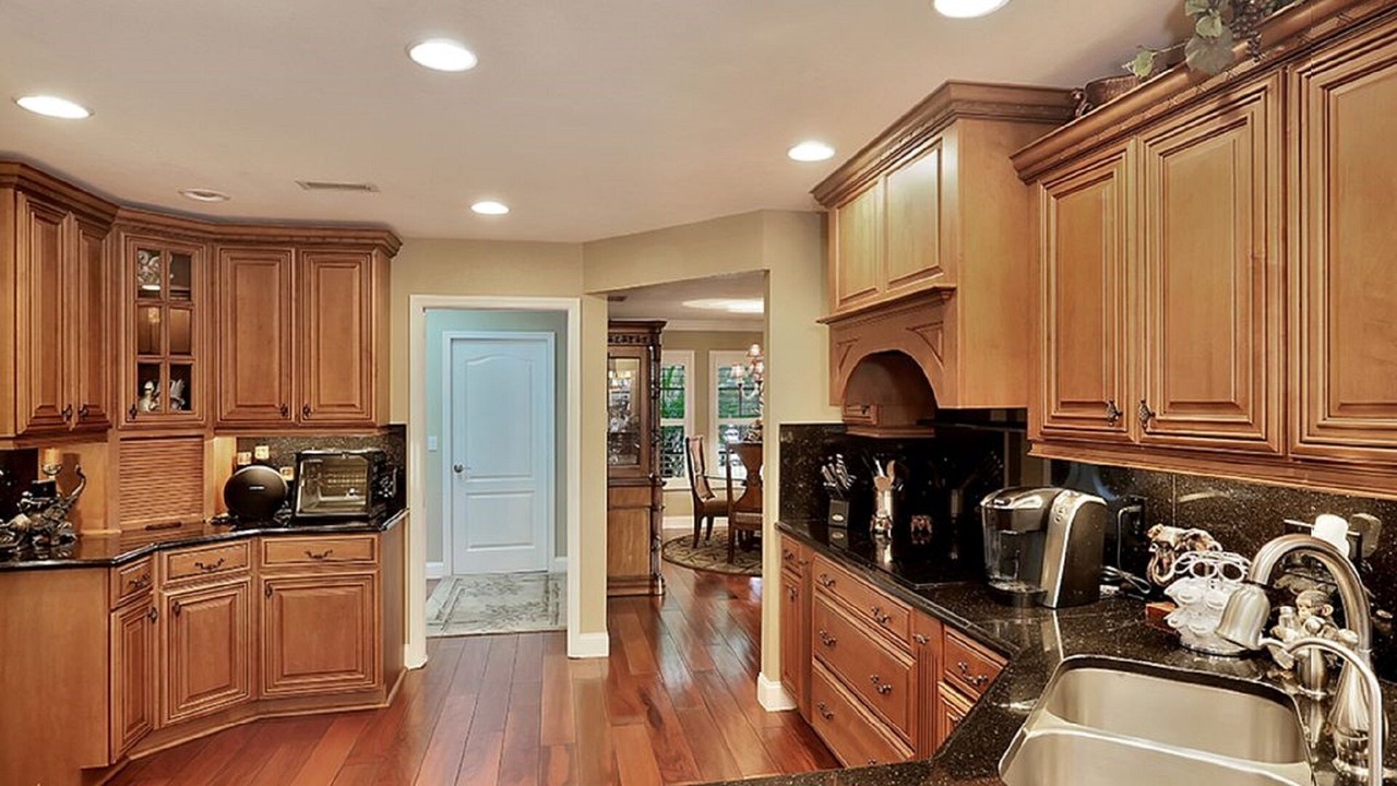 Photo of Kitchen in Yacht Club