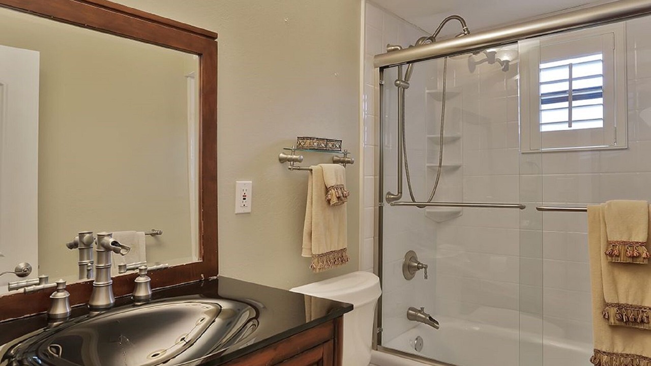 Photo of Bathroom in Yacht Club