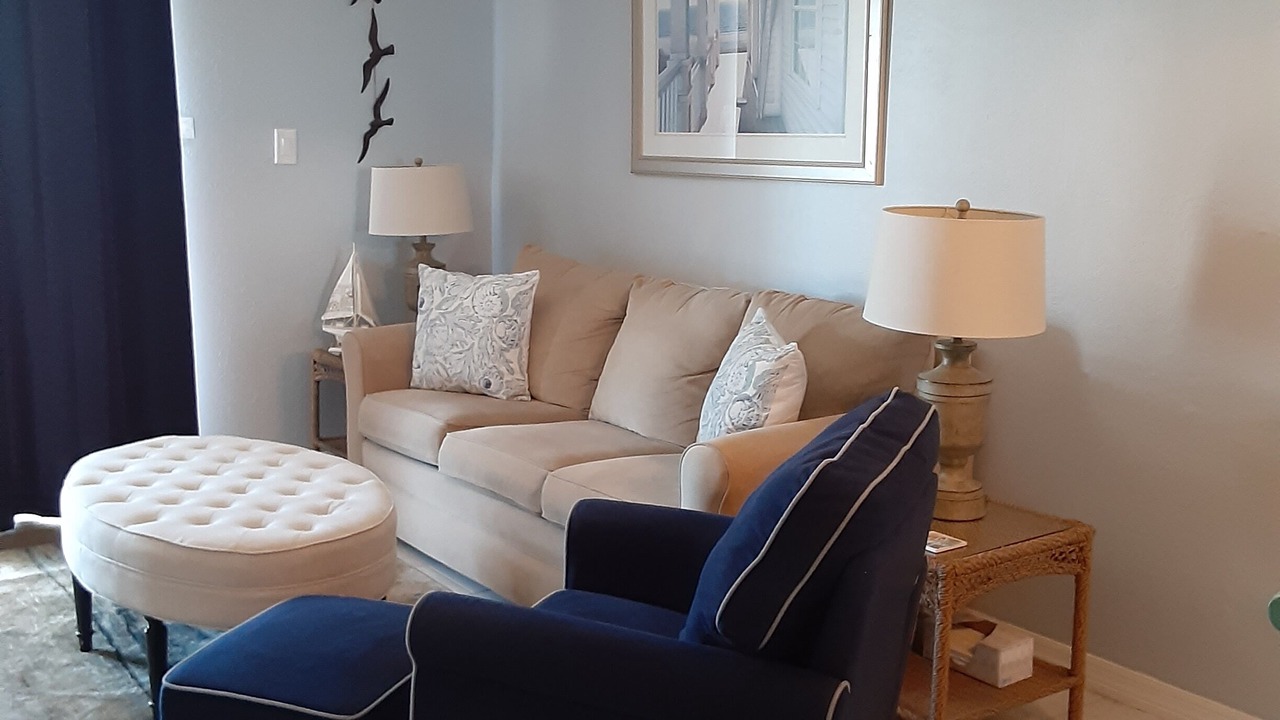 Photo of Livingroom in Bayview