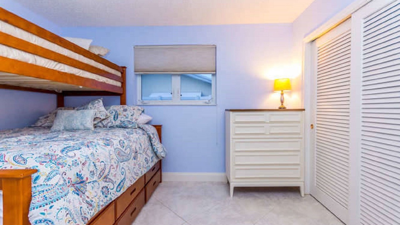 Photo of Bedroom in Garden Isles