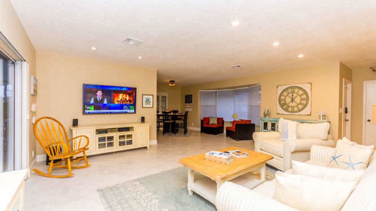 Photo of Livingroom in Garden Isles