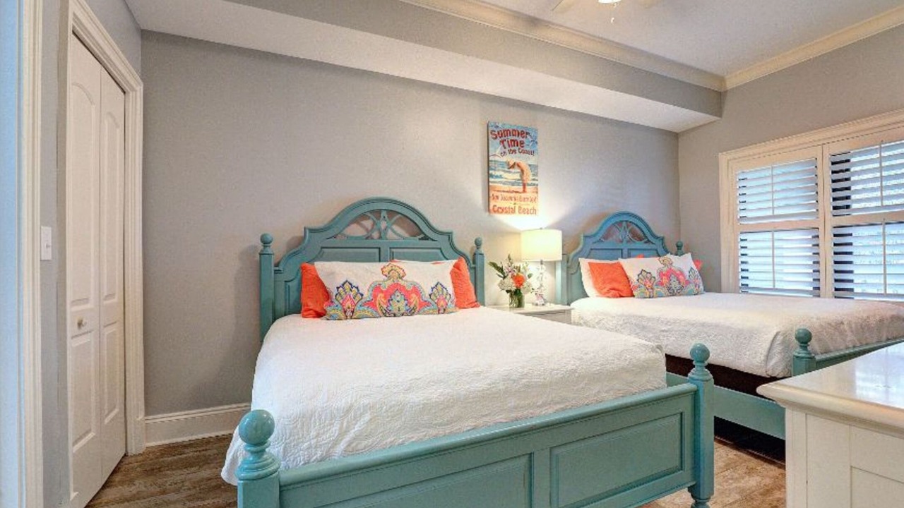 Photo of Bedroom in Crystal Beach